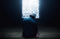 Mengapa Meninggalkan Sholat Disebut Kufur? 