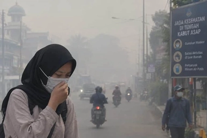 Hujan Tak Jamin Udara Bersih, Warga Diminta Tetap Waspada dan Kurangi Aktivitas di Luar Rumah