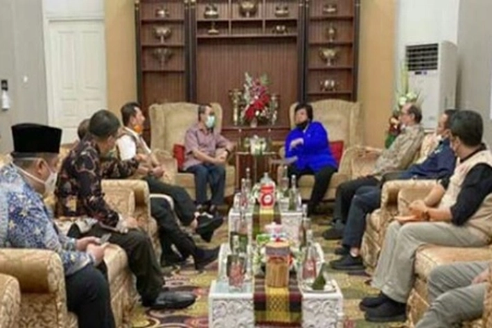 MenLHK ke Riau, Karhutla-Bukit Rimbang Baling Dibahas